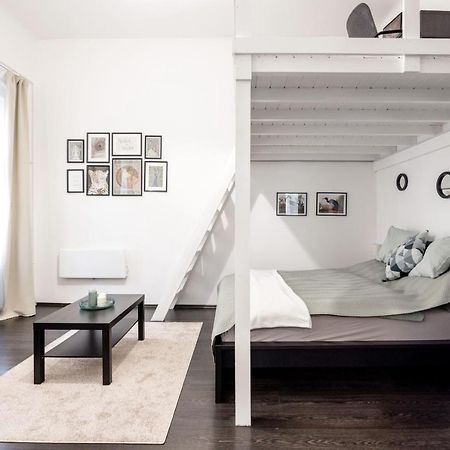 דירות בודפשט Charming Downtown Hideaway Steps From New York Cafe! מראה חיצוני תמונה