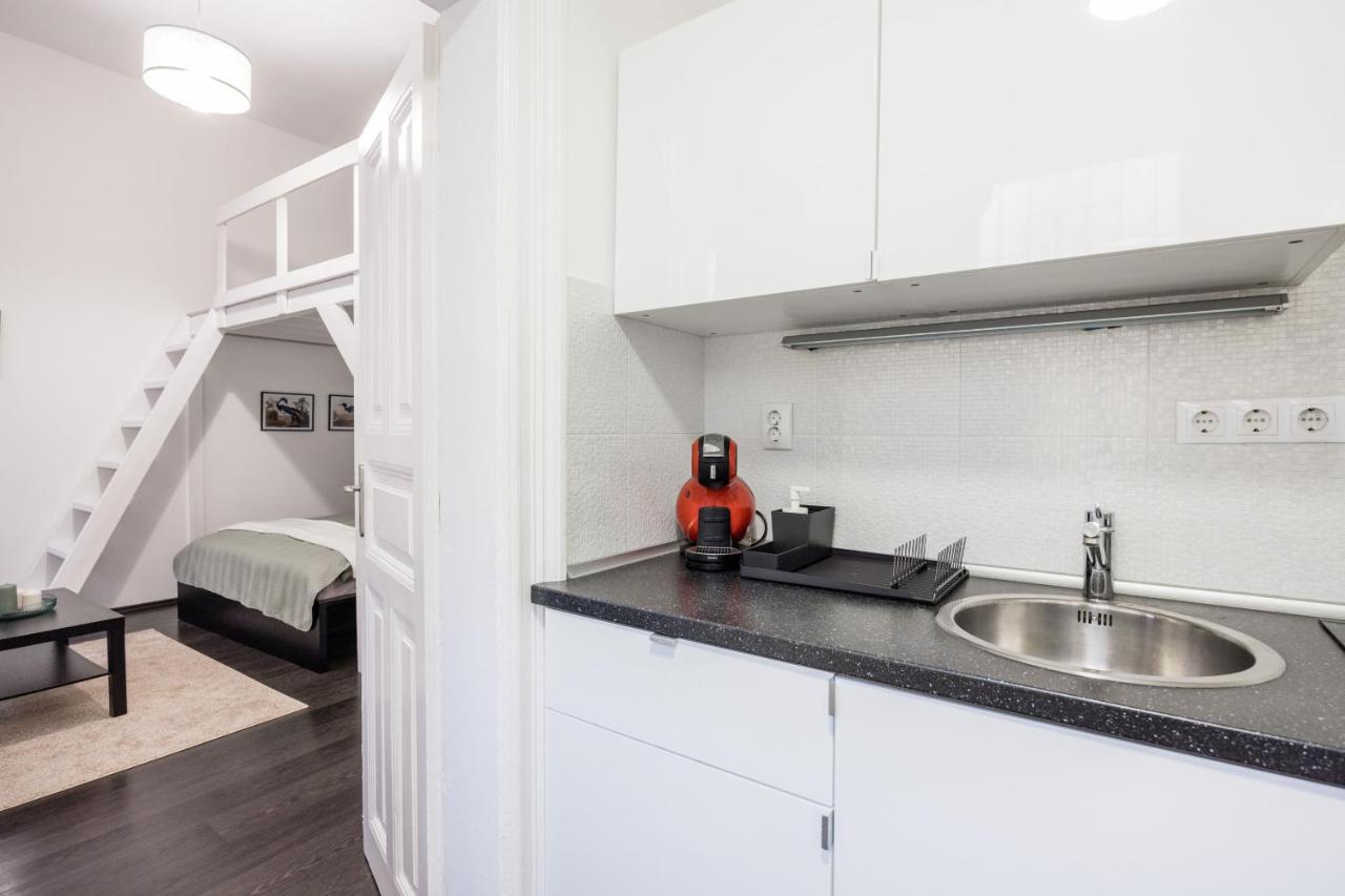 דירות בודפשט Charming Downtown Hideaway Steps From New York Cafe! מראה חיצוני תמונה