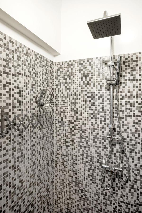 דירות בודפשט Charming Downtown Hideaway Steps From New York Cafe! מראה חיצוני תמונה